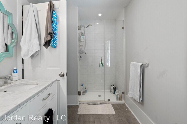 Foto del edificio - 4 br, 3 bath House - 37 Percy Street