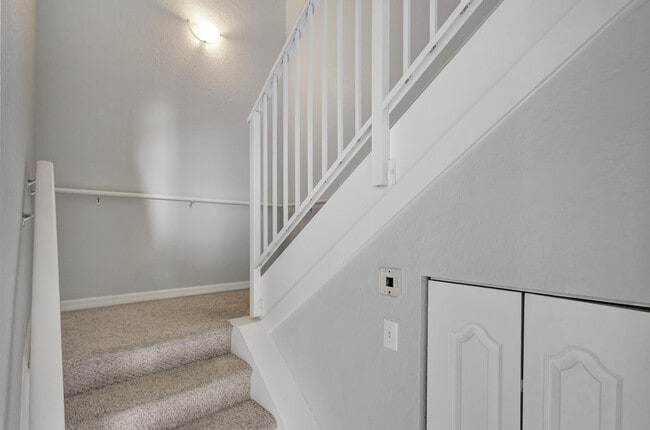Building Photo - 11020 Legacy Dr