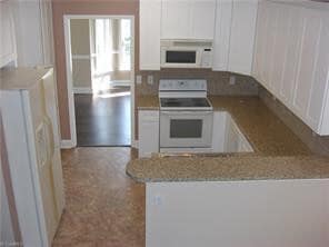 Building Photo - 3 Bed/2.5 Bath in Pfafftown!