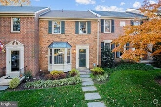 Building Photo - 10533 Assembly Dr