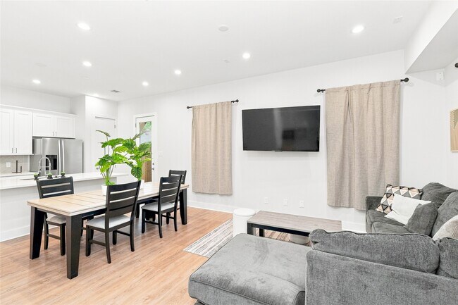 Foto del edificio - 835E Dorchester St