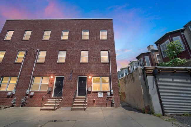 Building Photo - 513 N Budd St