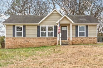 Building Photo - 111 E St