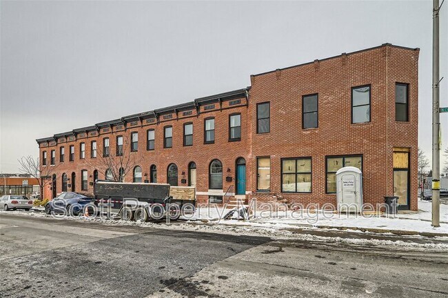 Building Photo - 805 N Chester St