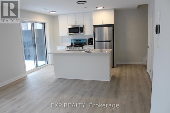 Building Photo - 401 Glenroy Gilbert Dr