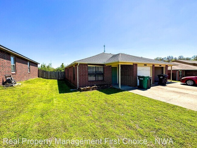 Foto del edificio - 2 br, 1.5 bath House - 5903 Samantha St. U...