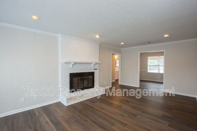 Building Photo - 4065 Windtree Ln