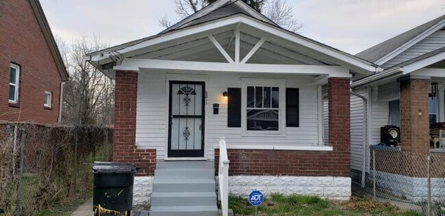 Building Photo - 3211 Garland Ave