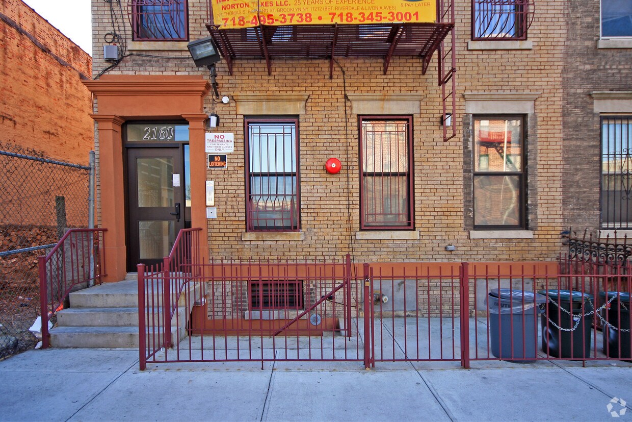 Foto del edificio - 2160 Dean St