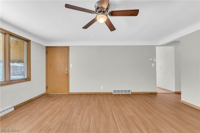 Foto del edificio - 2828 Snow Rd