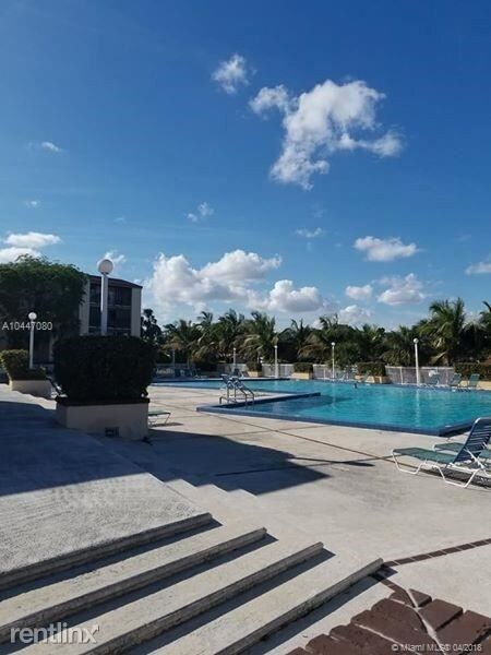 Foto del edificio - 14321 SW 88th St