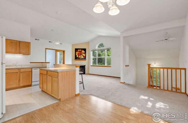 Foto del edificio - 640 Gooseberry Dr