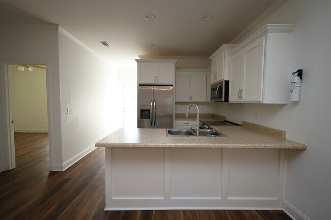 Foto del edificio - 2304 Mimosa Dr