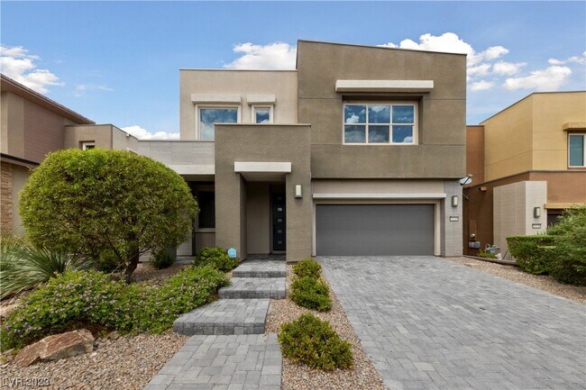 Building Photo - 10246 Kesington Dr