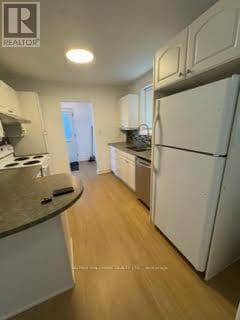 Building Photo - 728 Sunnypoint Dr