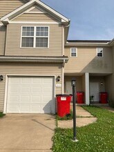 Building Photo - 3423 Stoneway Ct