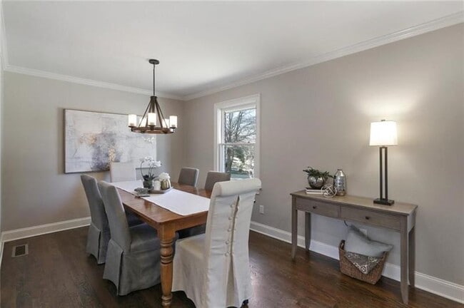 Building Photo - 220 Mansell Cir