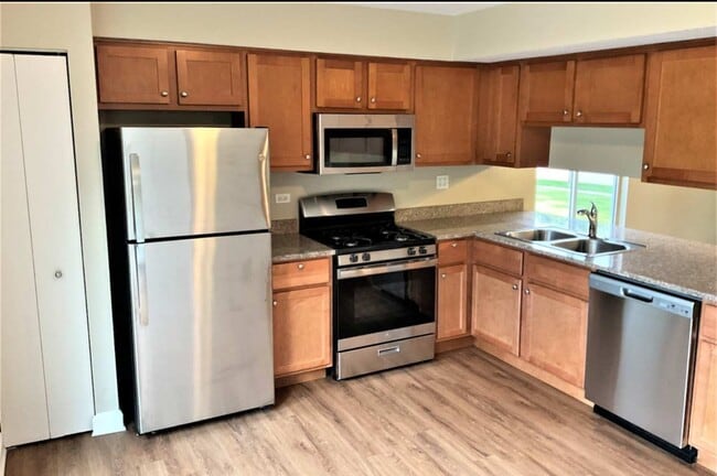 Foto del edificio - 1225 Sebring Cir