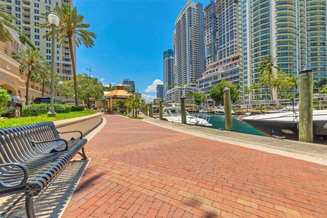 Foto del edificio - 520 SE 5th Ave