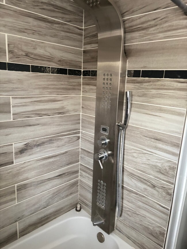 Photo - 322 W 116th St Apartment