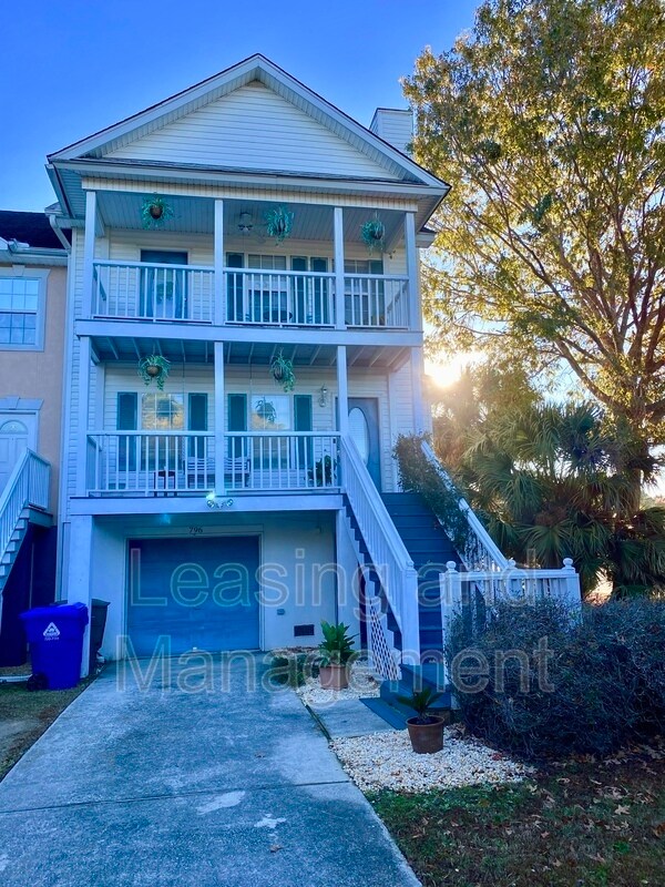 Foto principal - 796 Harbor Pl Dr