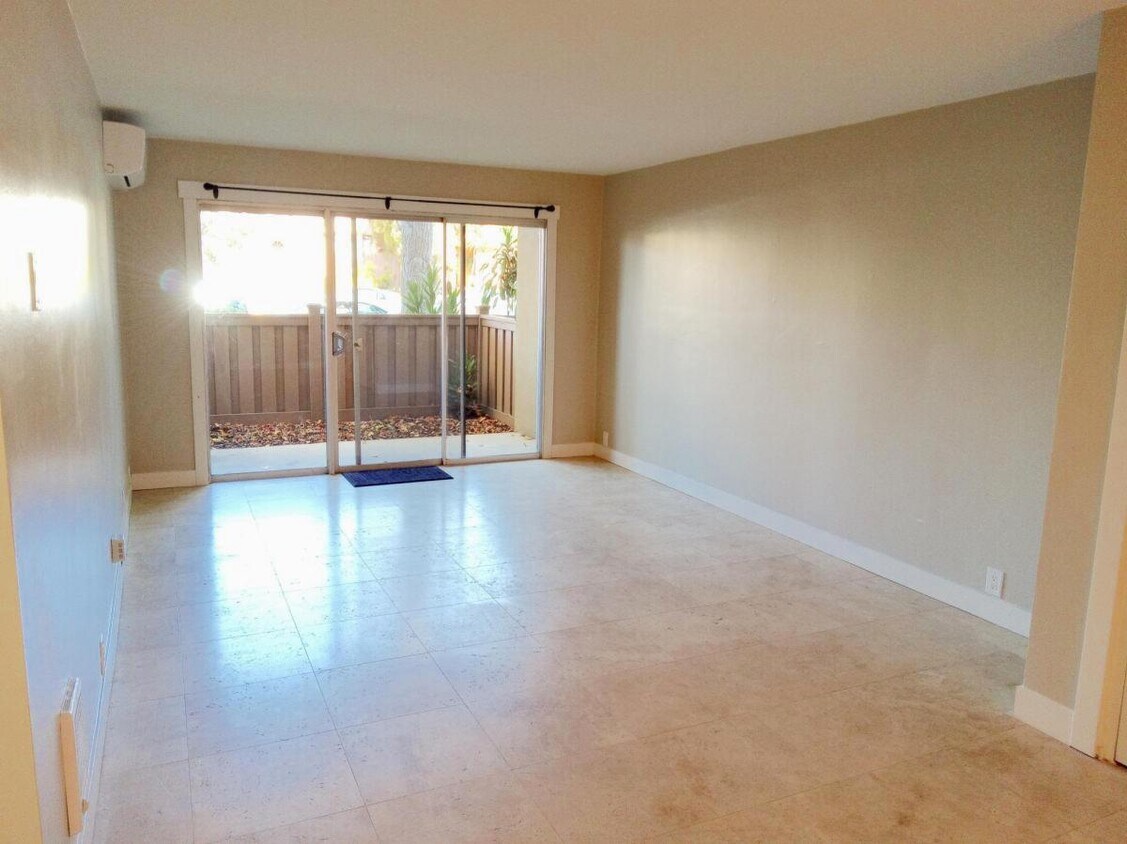 4600 Lamont St Unit 126, San Diego, CA 92109 Condo for Rent in San