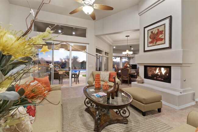 Foto del edificio - 7737 E Hartford Dr