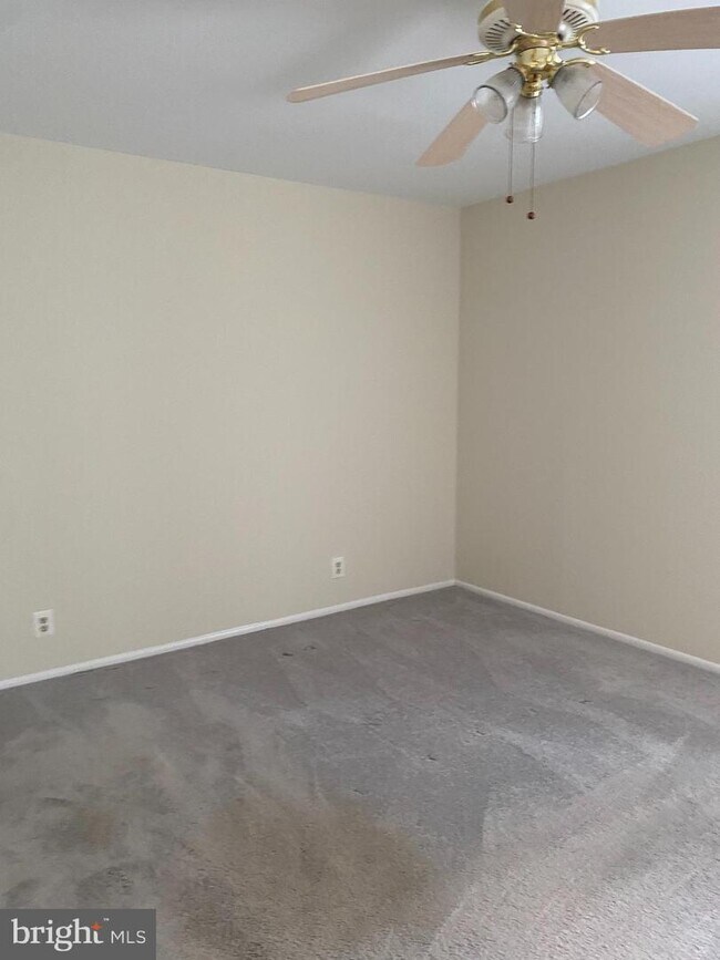 192 E Chelsea Cir, Newtown Square, PA 19073 Room for Rent in Newtown