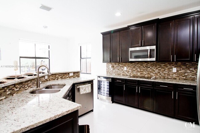 Foto del edificio - 10067 NW 88TH TER