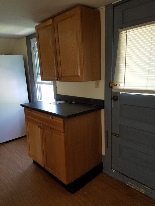 Building Photo - 137 Saint Peter St