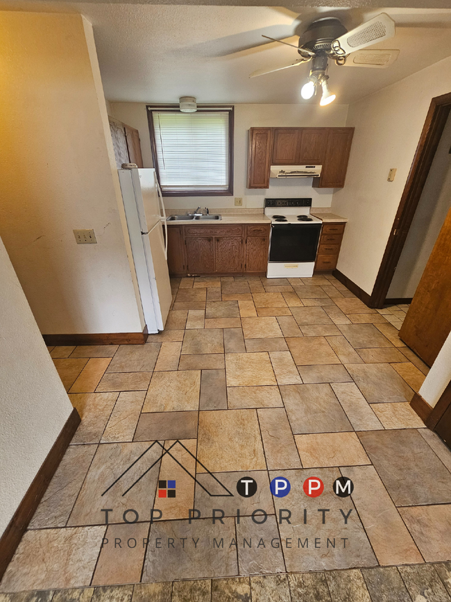 Foto del edificio - 2 Bedroom | 1 Bathroom Unit in Ryan Availa...