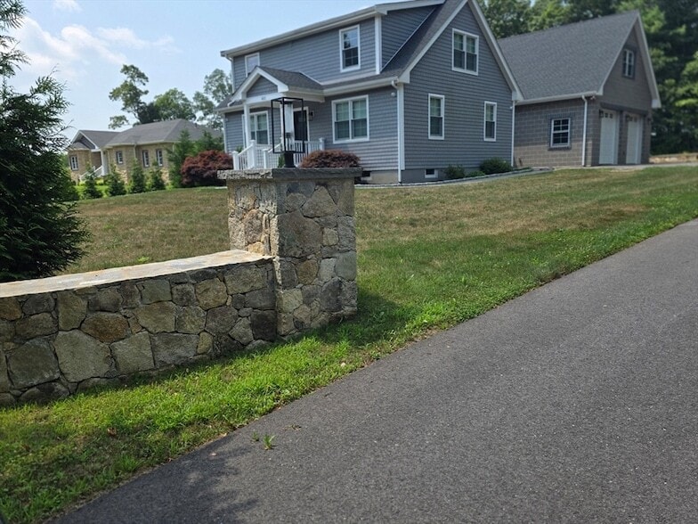 Primary Photo - 431 Fisher Rd