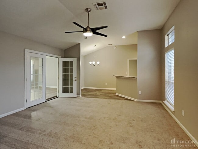 Building Photo - 11261 Salt Pond Dr E