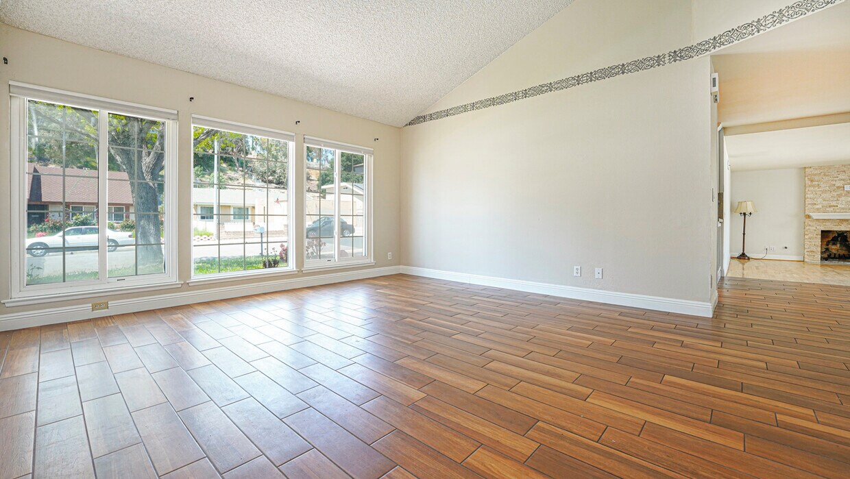 27044 Las Mananitas Dr, Santa Clarita, CA 91354 House Rental in Santa