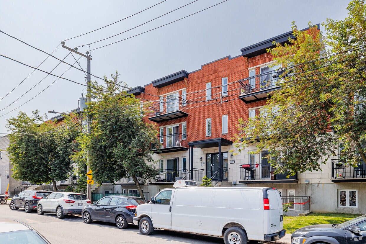 Photo du bâtiment - 8774 Rue Verville