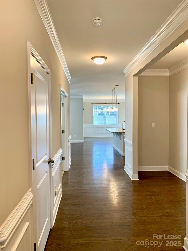 Building Photo - 2473 Seagull Dr