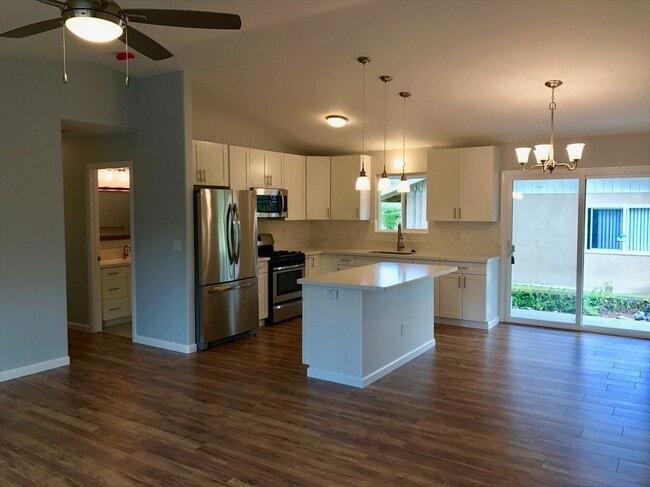 Building Photo - Beautiful 3 bedroom 2 bath in Ainaloa