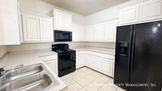 Foto del edificio - 6804 Oakridge Ave