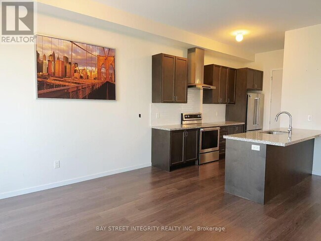Photo du bâtiment - 216 Elyse Ct