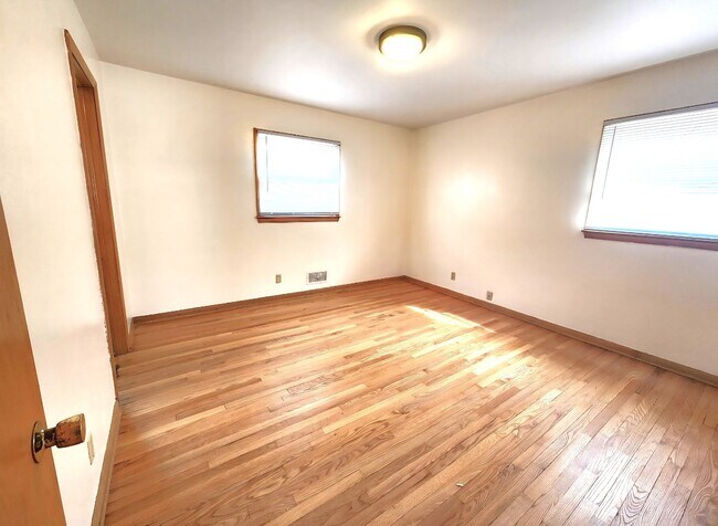 Foto del edificio - 4272 N 91st St
