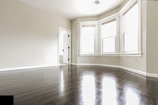 Foto del edificio - 141 Glenwood Ave