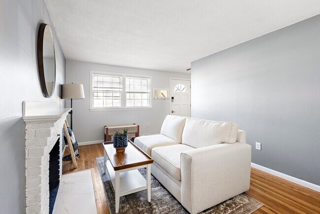 Building Photo - 33 Westgate Rd