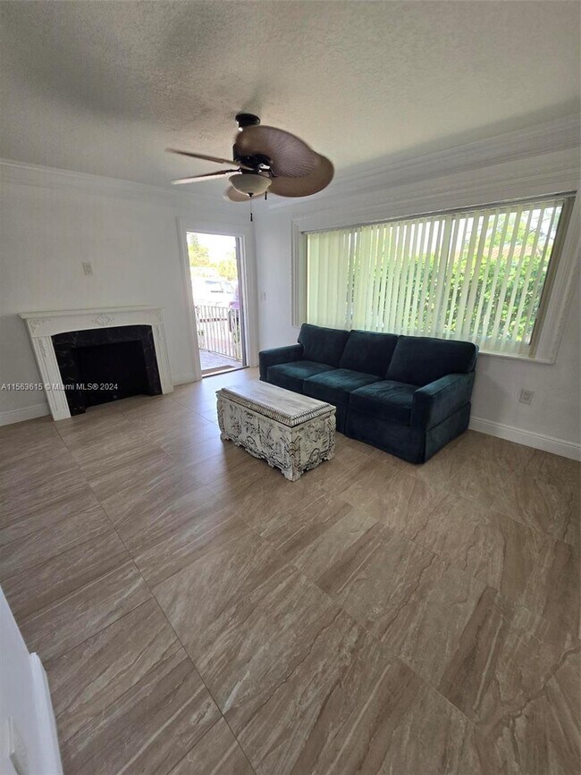 Foto del edificio - 612 NW 16th St