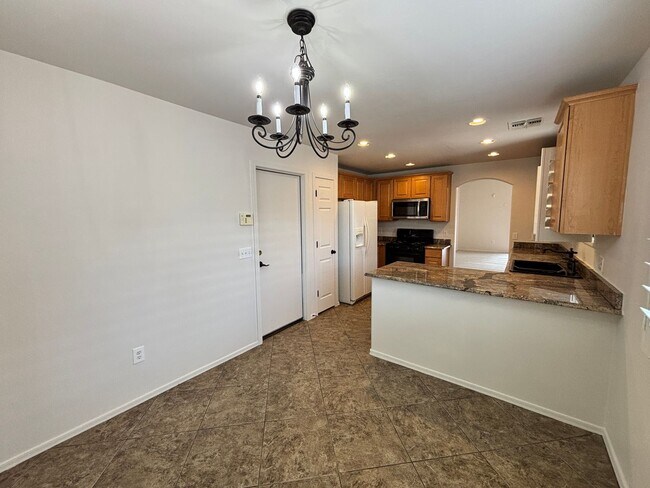 Foto del edificio - 3559 W Lost Village Ln