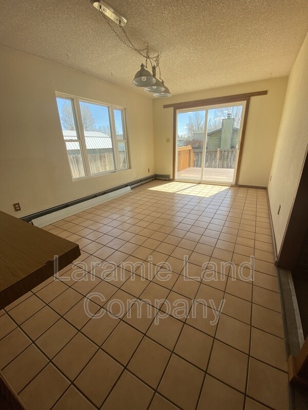 Foto del edificio - 2664 W Jefferson St