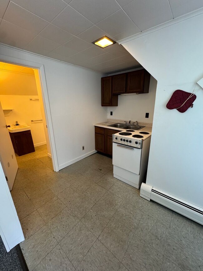 Photo - Hale Randolph Apartments