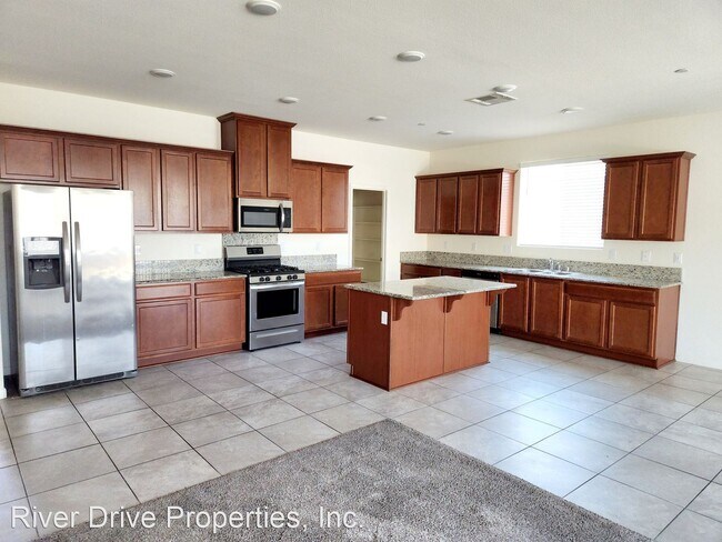 Foto del edificio - 3 br, 2 bath House - 612 South Grand Street