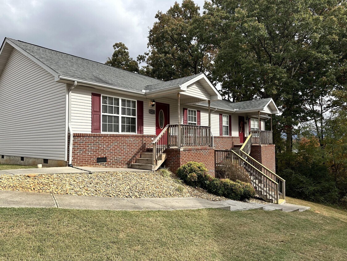 Photo - 2918 Patrick Ave (Maryville, TN)