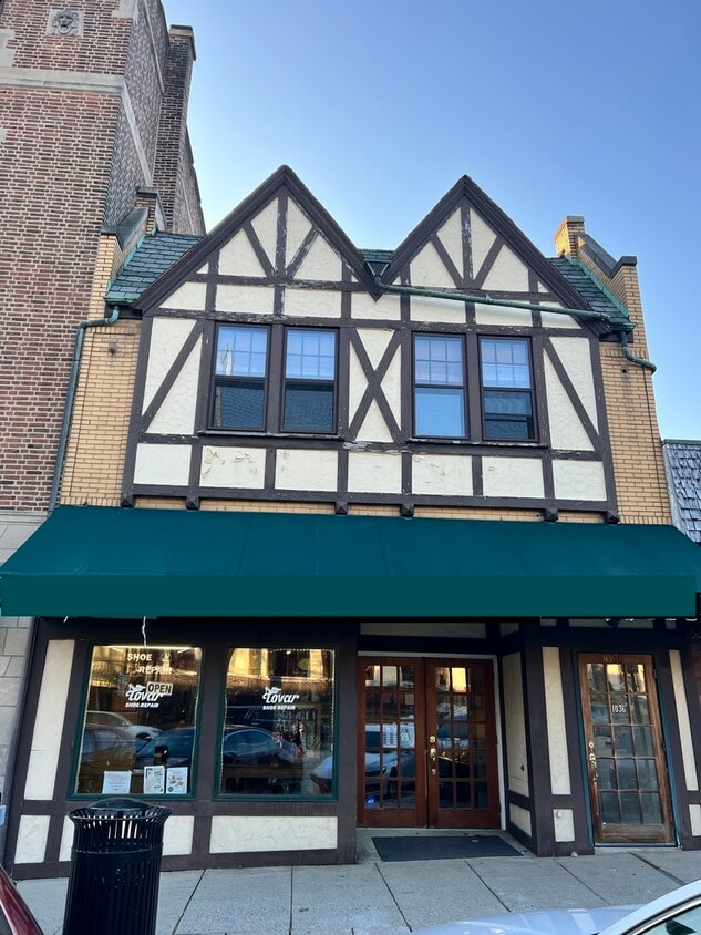 Primary Photo - 1036 Sterling Ave