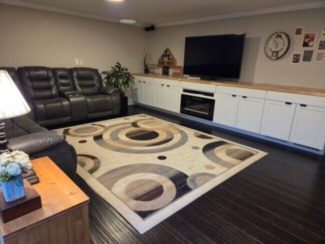 Foto del edificio - Single Family Home